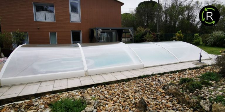 Abri de piscine à moindre coût avec le recyclage