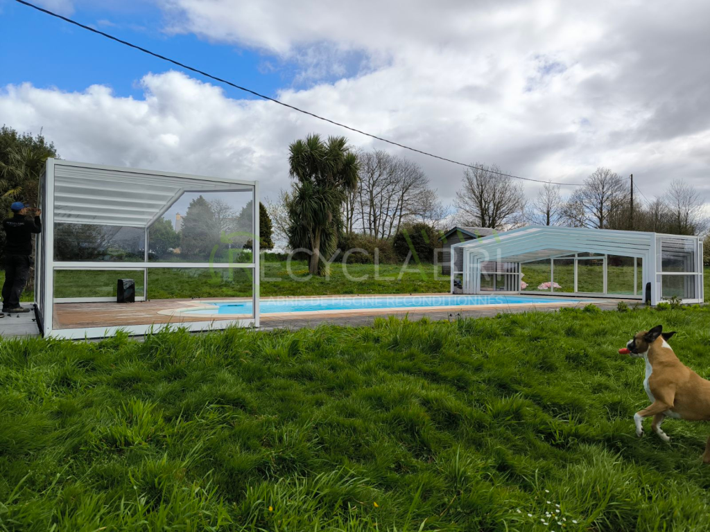 Abri de piscine mi haut à Sixt-sur-Aff (2)