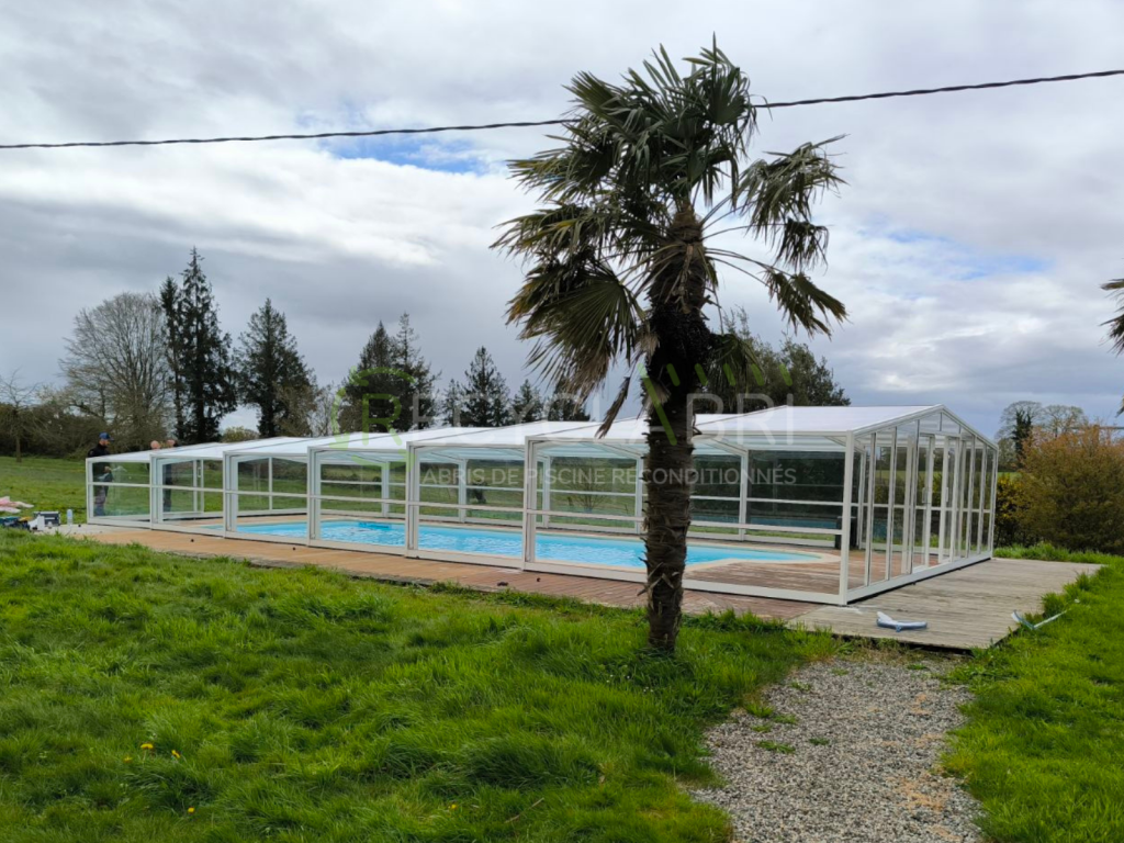 Abri de piscine mi haut à Sixt-sur-Aff (4)