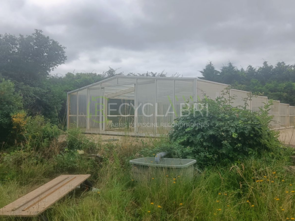 Avant rénovation Abri de piscine mi haut à Sixt-sur-Aff (2)