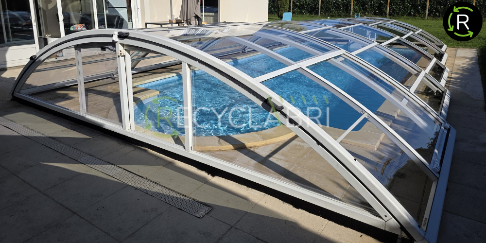 abri de piscine Desjoyaux d'occasion