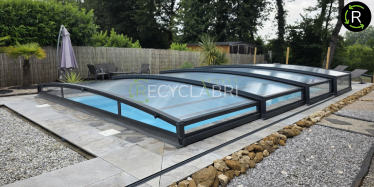 Abri de piscine d’occasion moderne