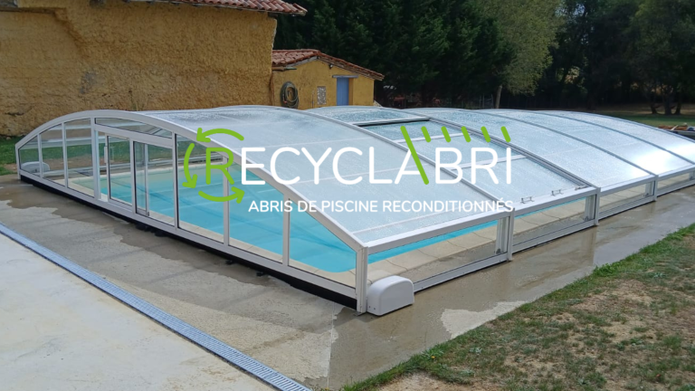 Abri piscine bas à Libourne : livraison et pose (2026)